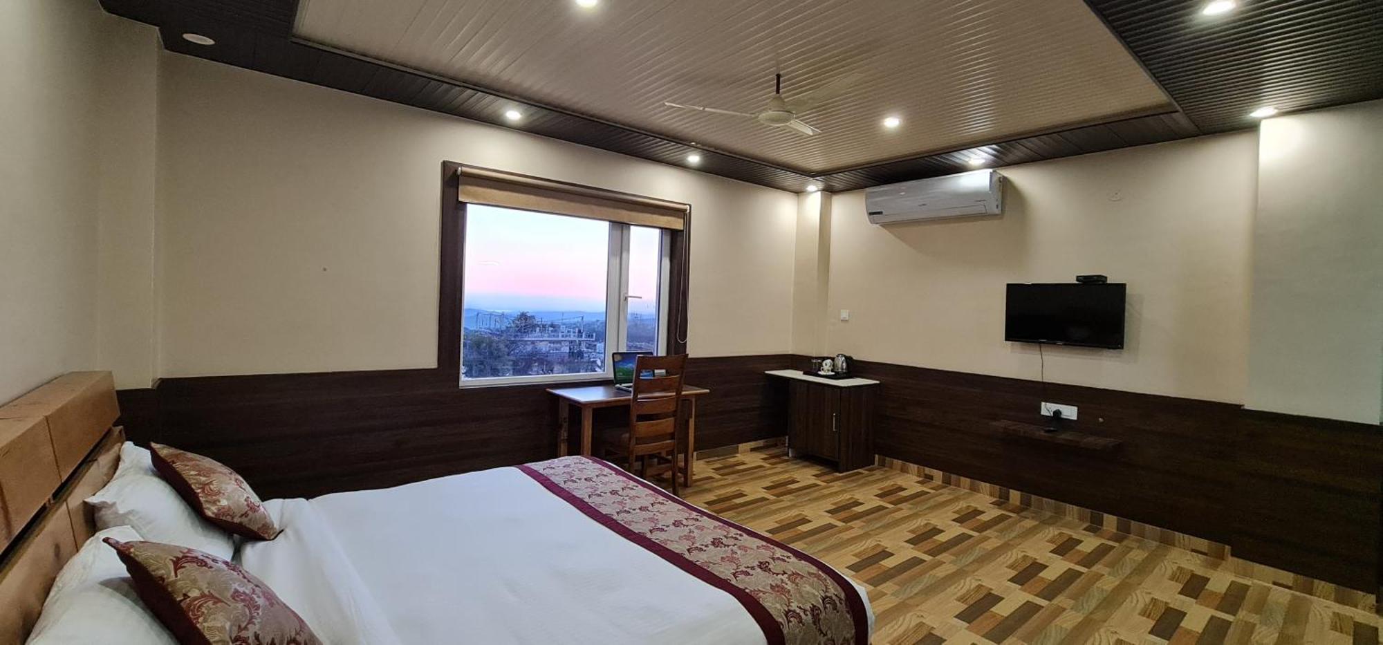 Hotel Buddha House Himalayan Brothers Dharamshala Luaran gambar